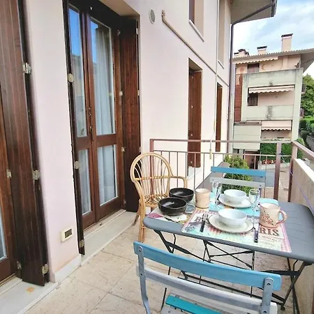 Foscolo Pool Апартаменты Бардолино