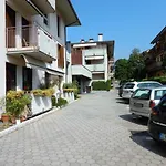 Foscolo Pool Μπαρντολίνο
